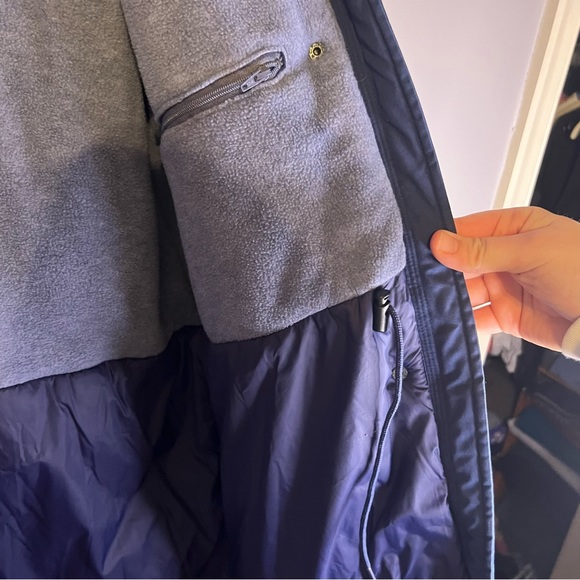 Cabela's Navy Blue Hooded Parka - Picture 3 of 8